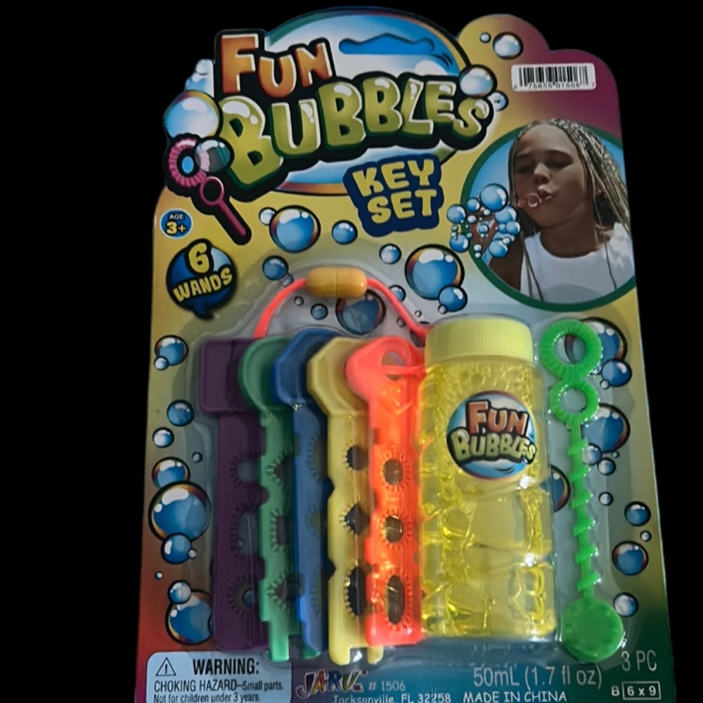 SALE ☀️ Fun Bubbles Key Ring of 6 Wands 1.7 fl oz - Picture 5 of 6